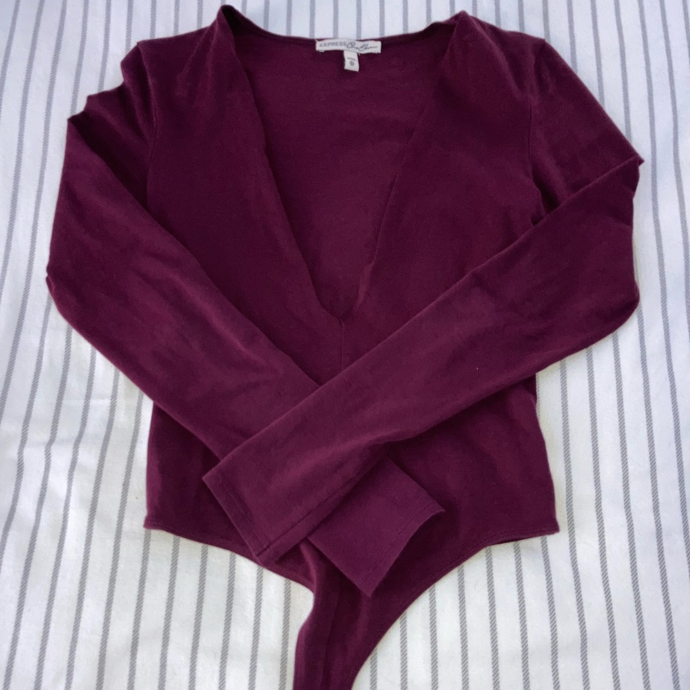 Express V- Neck Bodysuit. Size XS